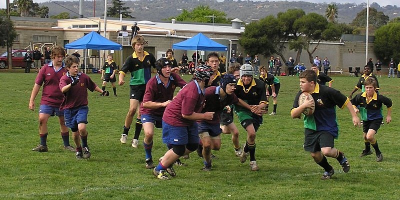 Under 14s Semi - defence